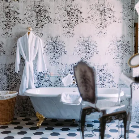 Caladoc Luxury Retreat With Private In Provence Arles